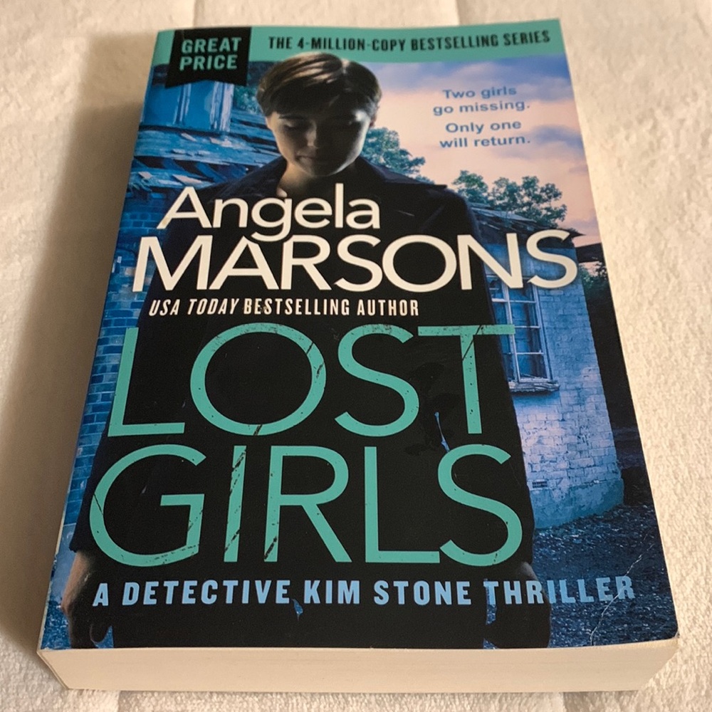 🐸2:$10🐸 Mystery. Lost Girls